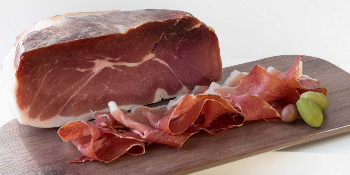 Итальянское мясо прошутто – что представляет собой знаменитый деликатес