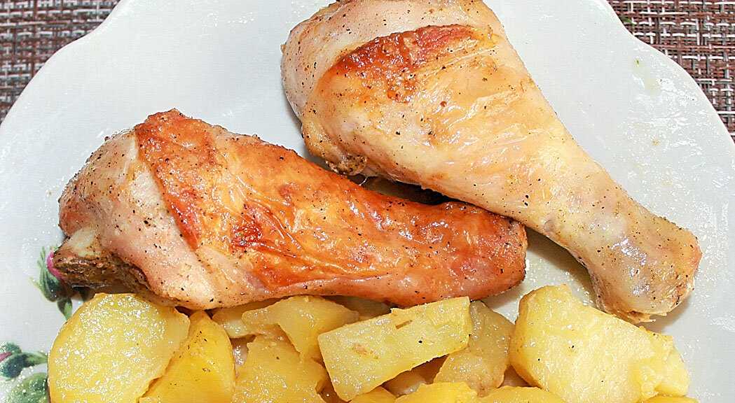 Куриные ножки с картошкой в духовке: самые вкусные фоторецепты