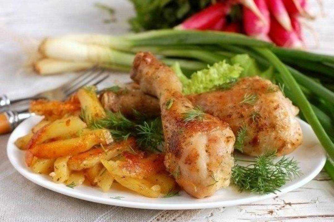 Как приготовить курицу с картошкой в мультиварке по рецепту с фото