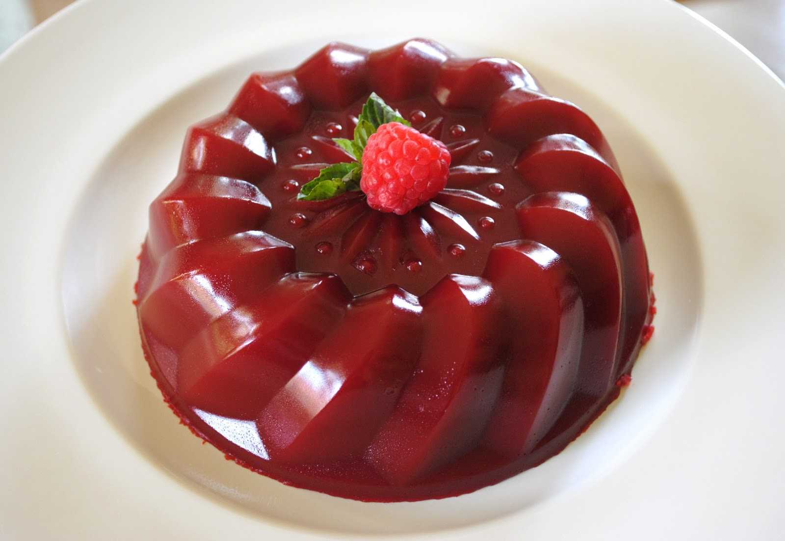 Сметанный десерт с желатином и фруктами, рецепт с фото