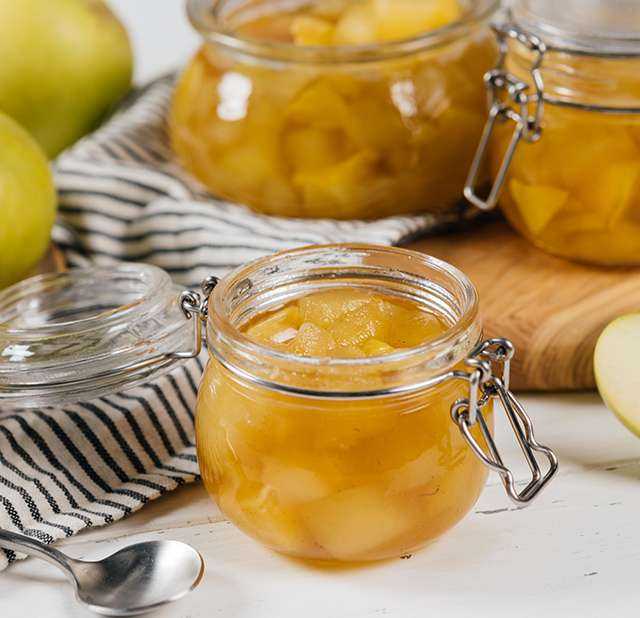 Запеченные яблоки в мультиварке: рецепт