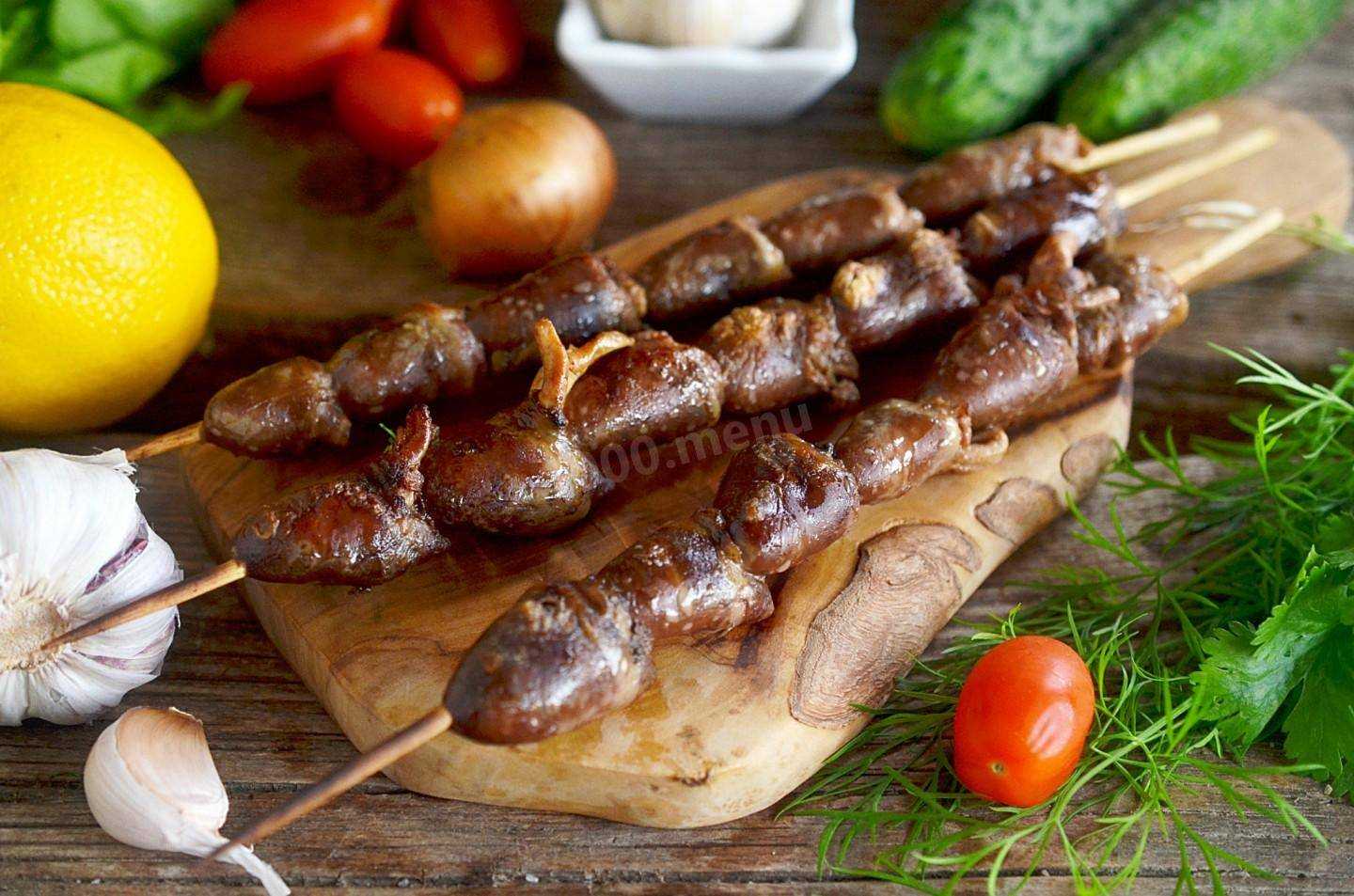 Шашлык из куриных сердечек на мангале, в духовке - рецепты