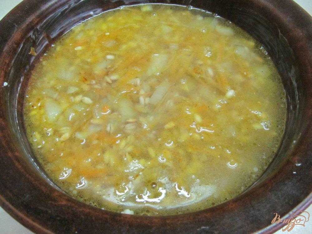 Уха из минтая – быстро, вкусно и доступно. готовим ароматную уху из минтая с овощами, перловкой и даже с солёными огурцами - автор екатерина данилова - журнал женское мнение