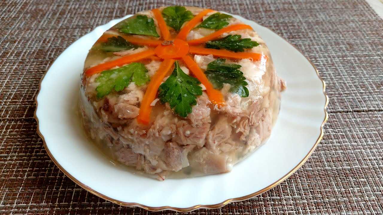 Холодец из свиных ножек в мультиварке редмонд