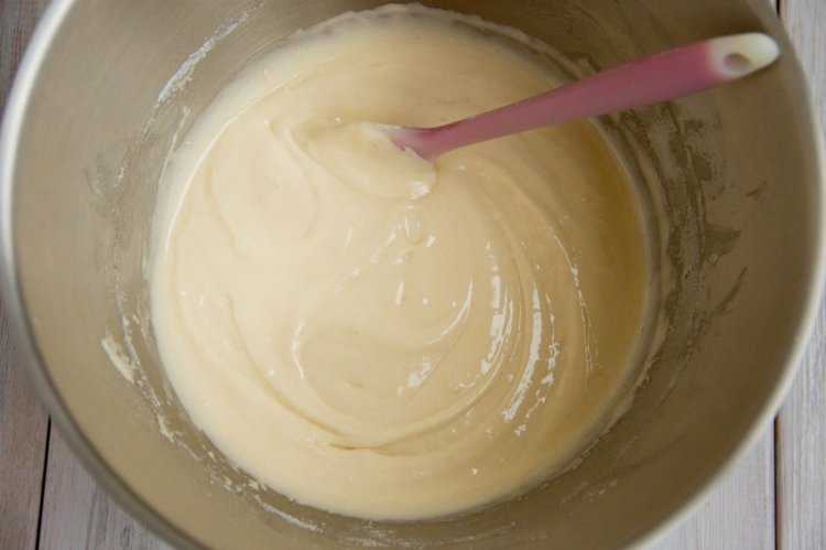 Яблочный пирог в духовке — 14 самых вкусных рецептов приготовления