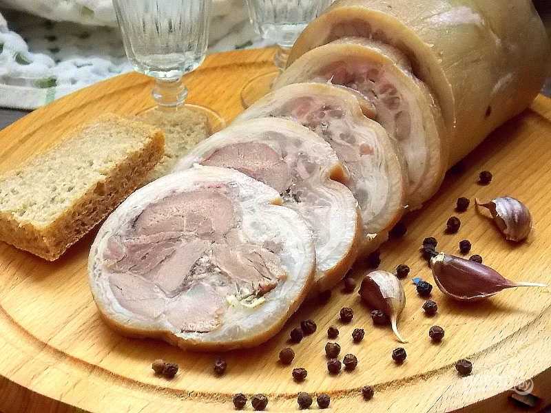 Как и сколько варить домашнюю колбасу?