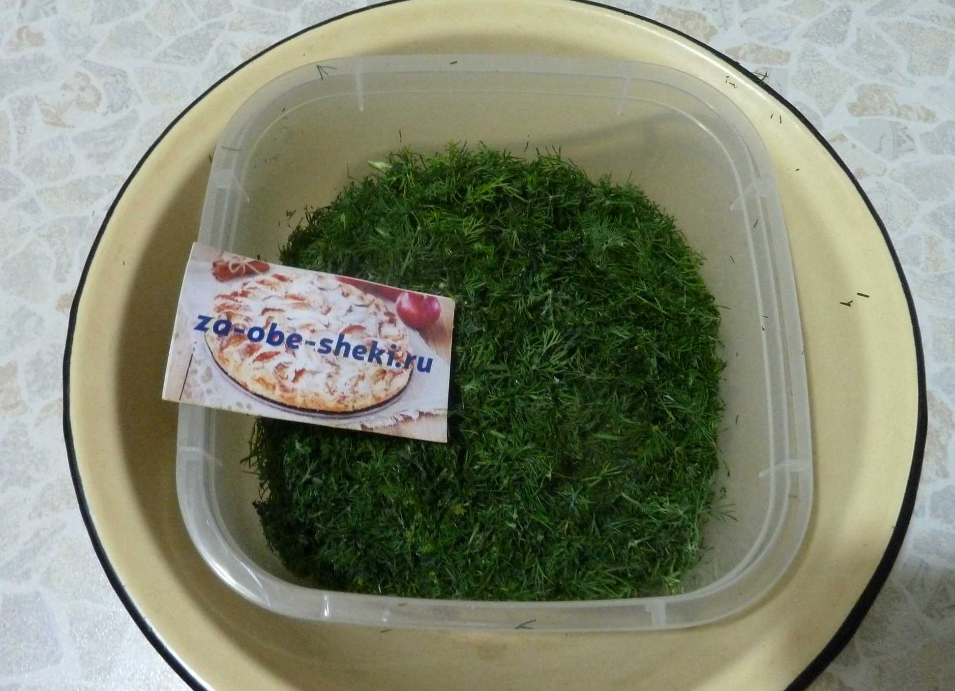 Заморозка зелени на зиму в домашних условиях: как заморозить, полезные советы