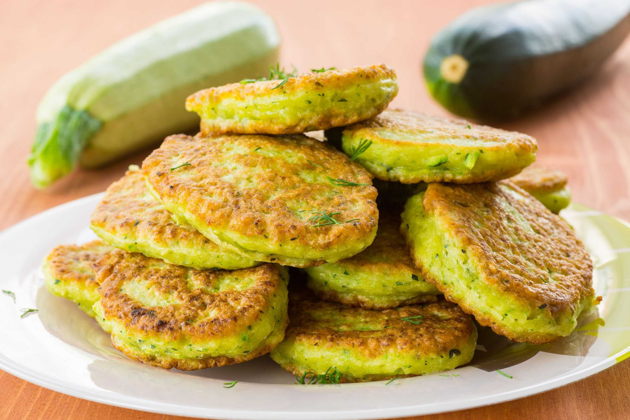 Оладьи из кабачков на сковороде – самые вкусные и простые рецепты