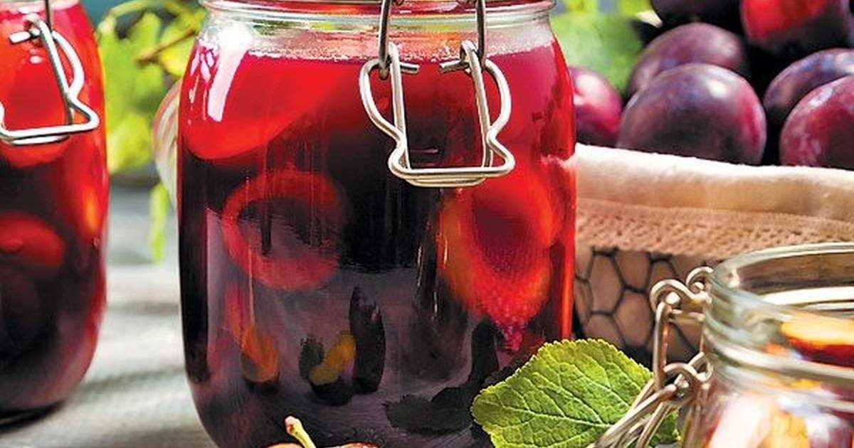 Компот из сливы: рецепты и полезные свойства