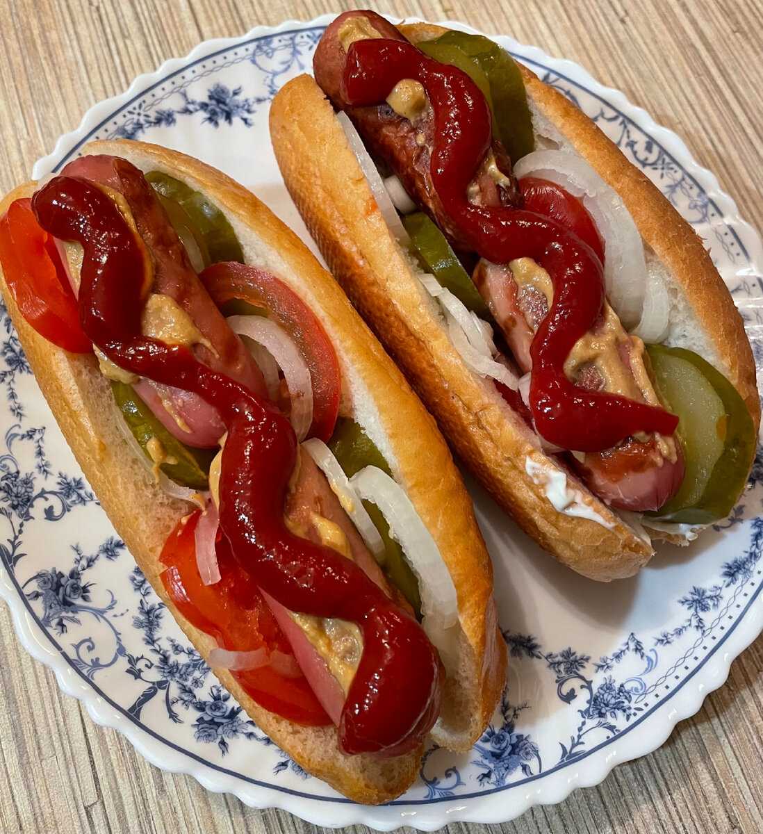 Хот-дог: какие бывают и как приготовить в домашних условиях