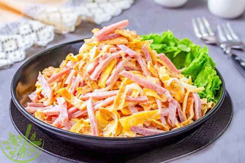 Салаты с яичными блинчиками — 8 простых и вкусных рецептов | народные знания от кравченко анатолия