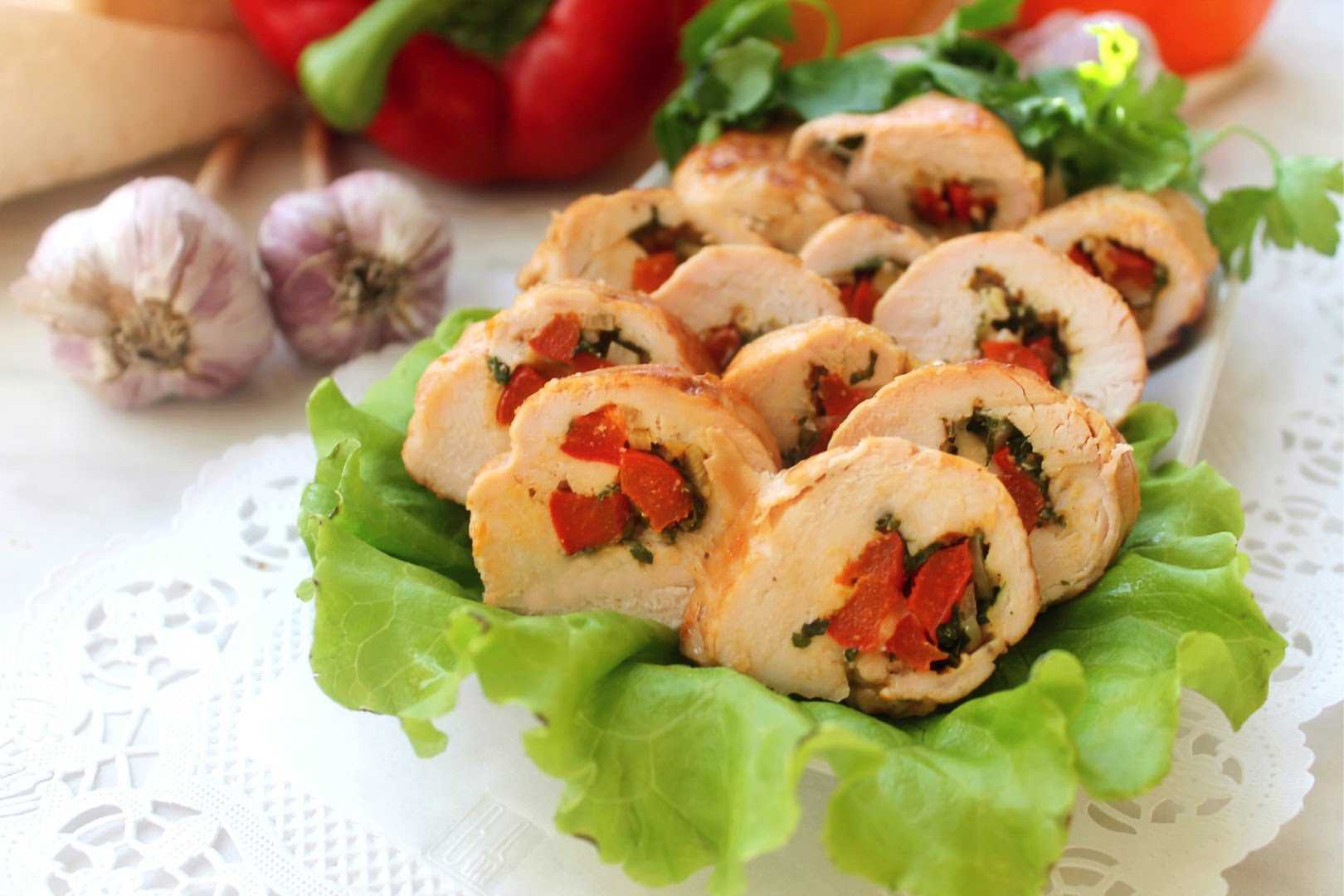 Рулетики из куриной грудки – 9 рецептов, как приготовить пошагово