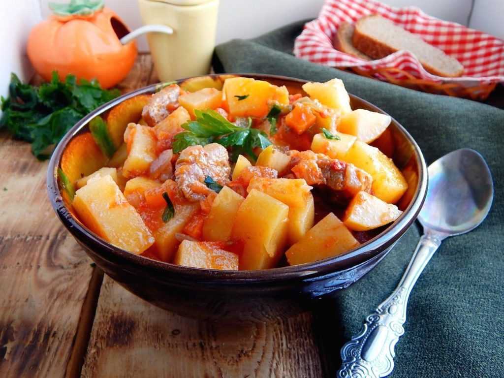 Овощное рагу с мясом: 11 пошаговых рецептов
