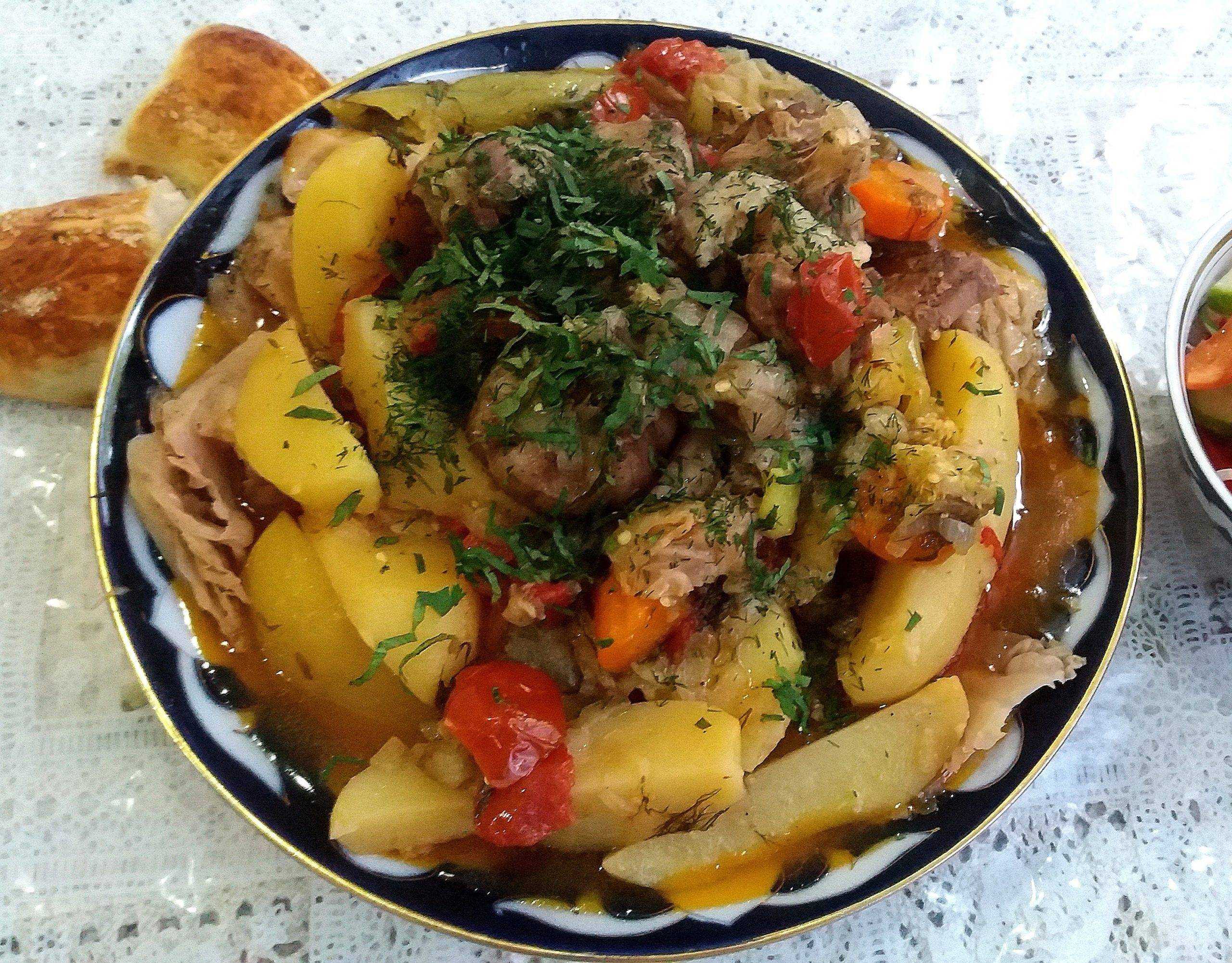 Мясо тушеное с айвой.три рецепта приготовления. вкусное запечённое мясо с айвой