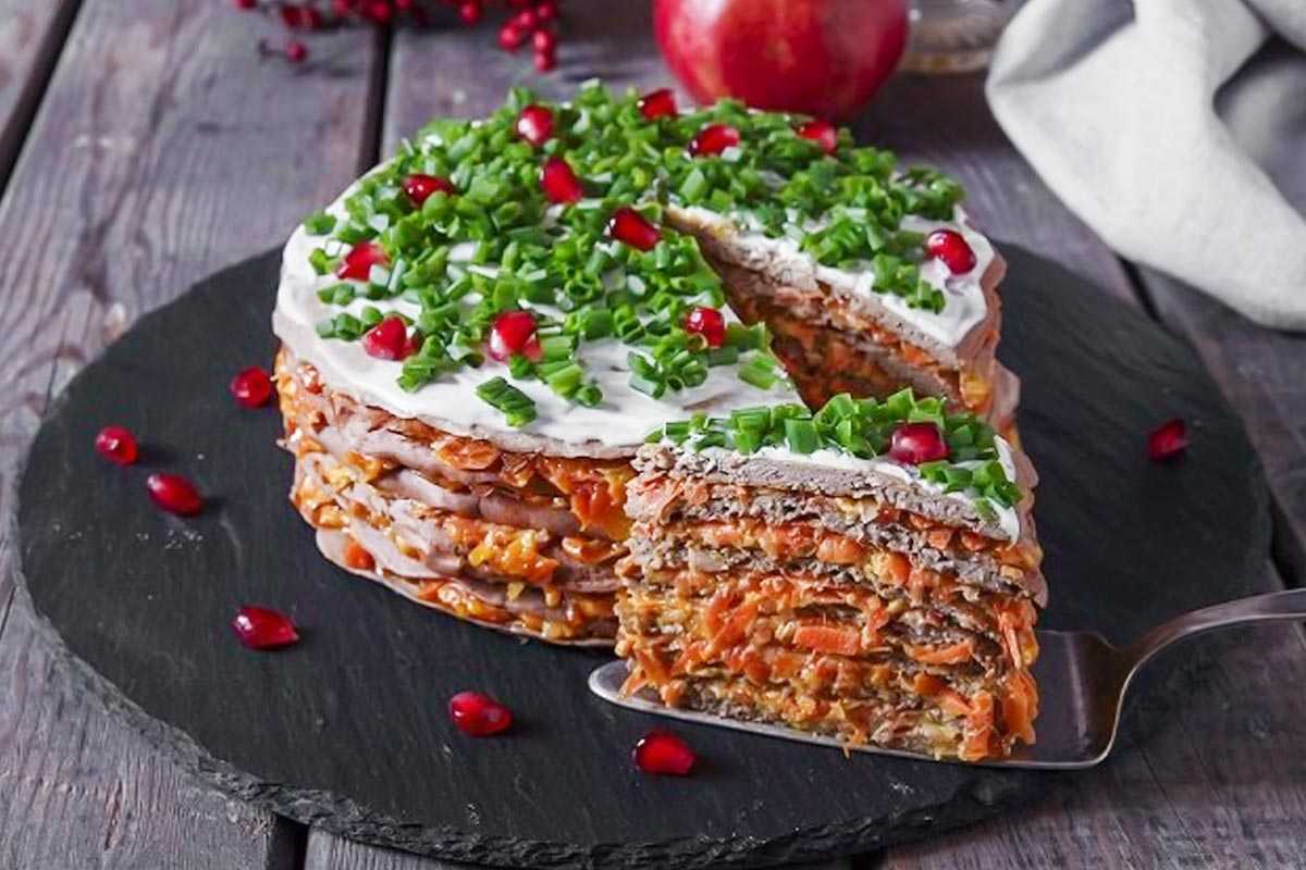 Печеночный торт: рецепты из куриной и говяжьей печени