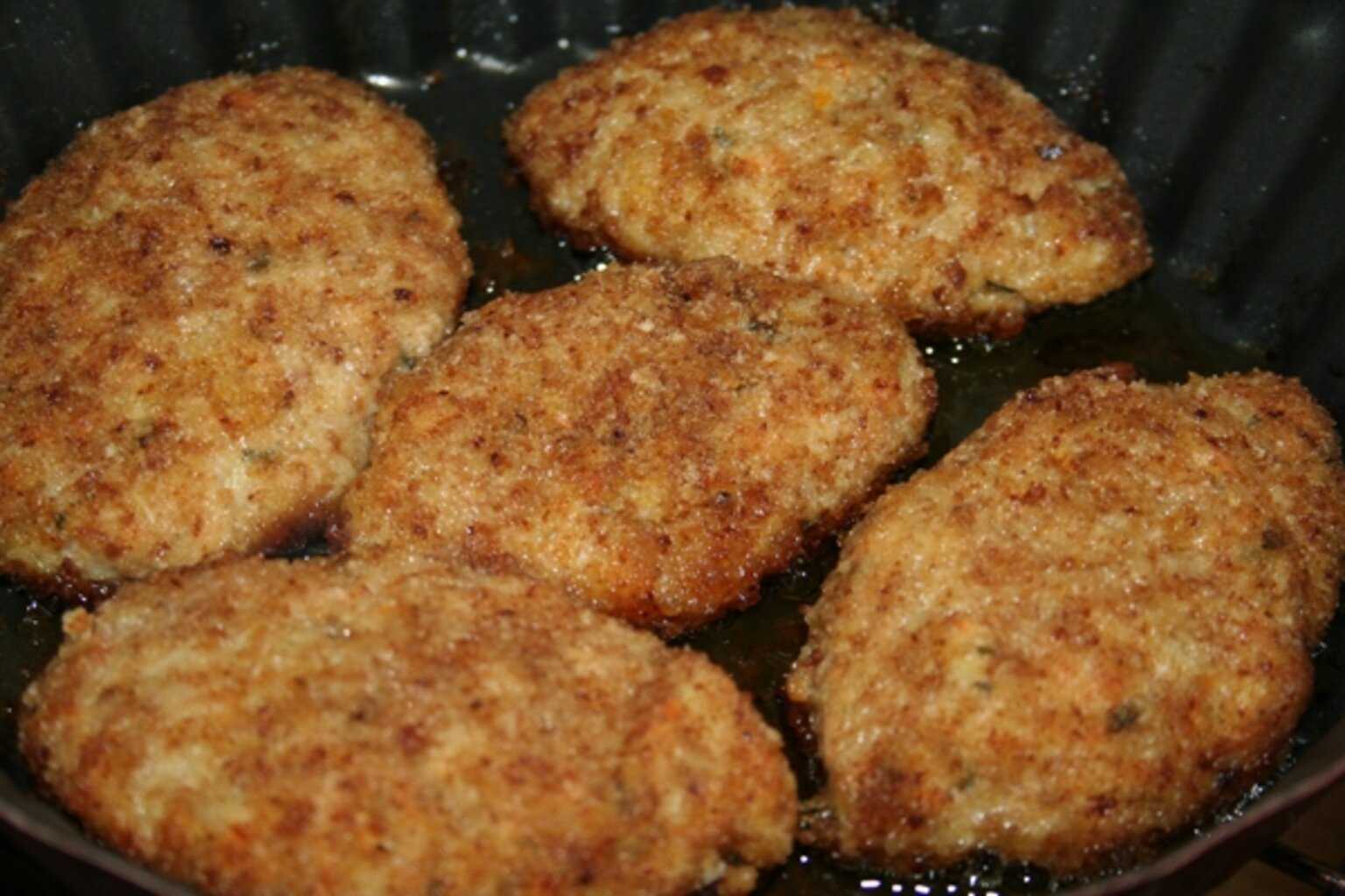 Нежные рыбные котлеты из фарша с манкой. пошаговый рецепт с фото — ботаничка