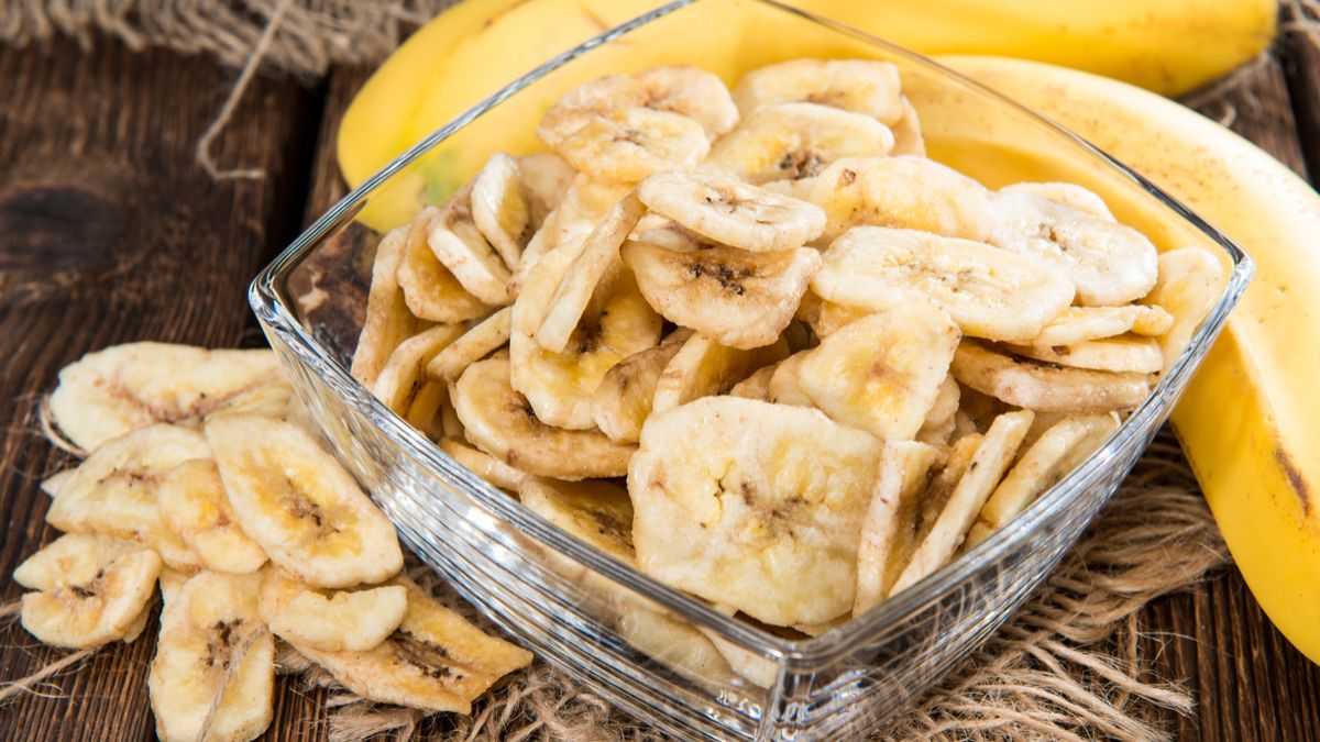 Как приготовить вкусные обезвоженные банановые чипсы - дом & сад 2024