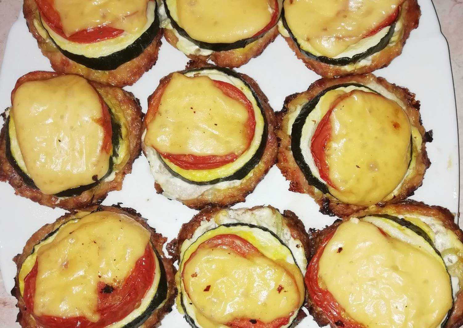 Котлеты в духовке с помидорами | готовим просто и вкусно