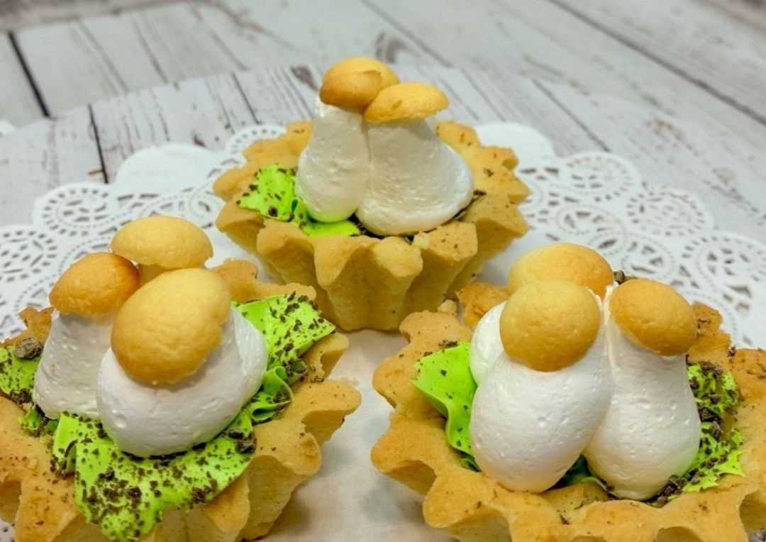 Корзиночки песочные с белковым заварным кремом