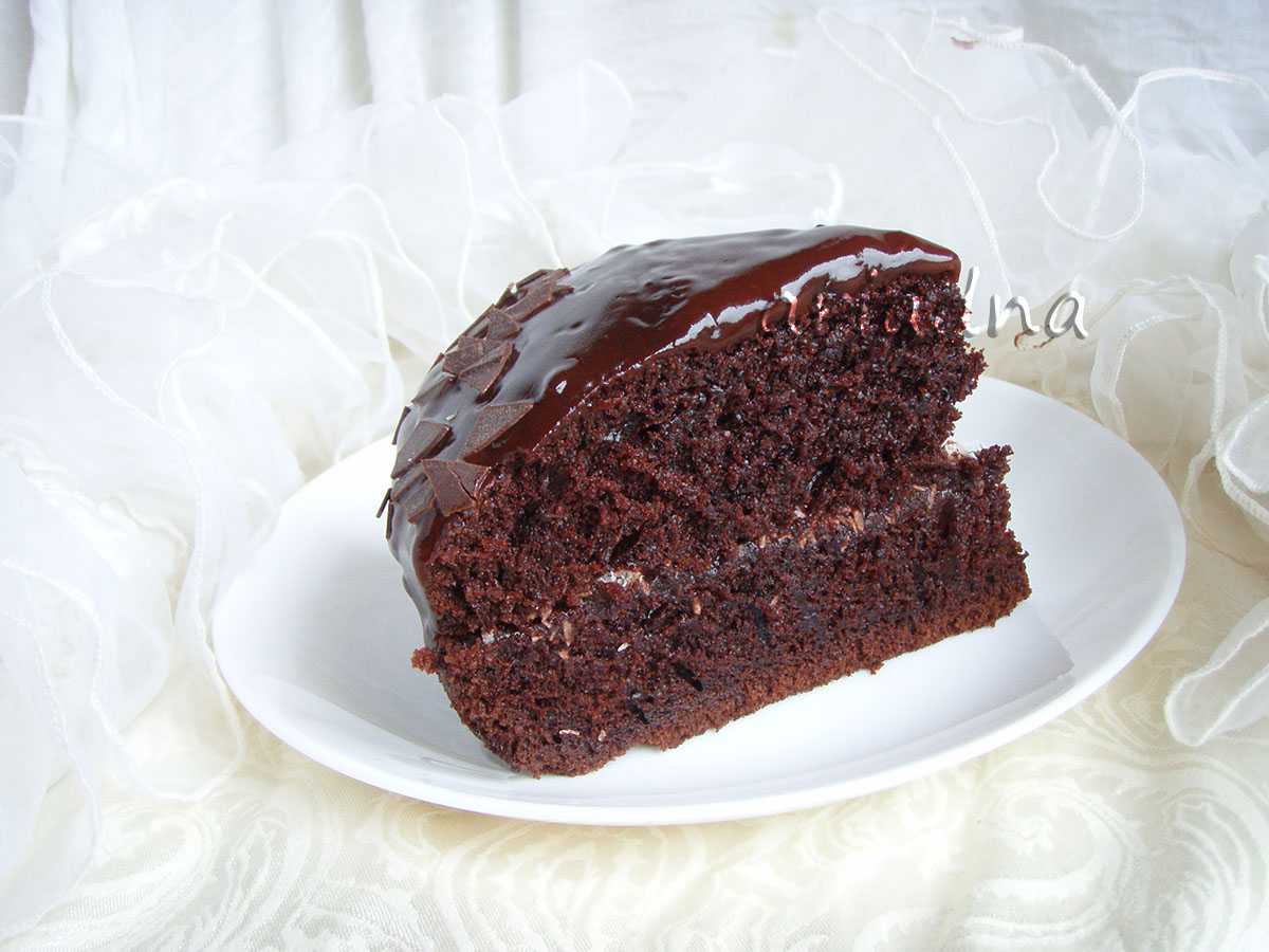 Шоколадный бисквитный торт на кипятке рецепт с фото пошагово - 1000.menu
