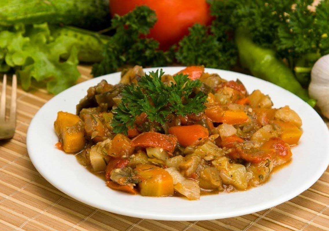 Тушеная картошка с курицей в мультиварке вкусный рецепт с фото пошагово и видео - tvcook.ru