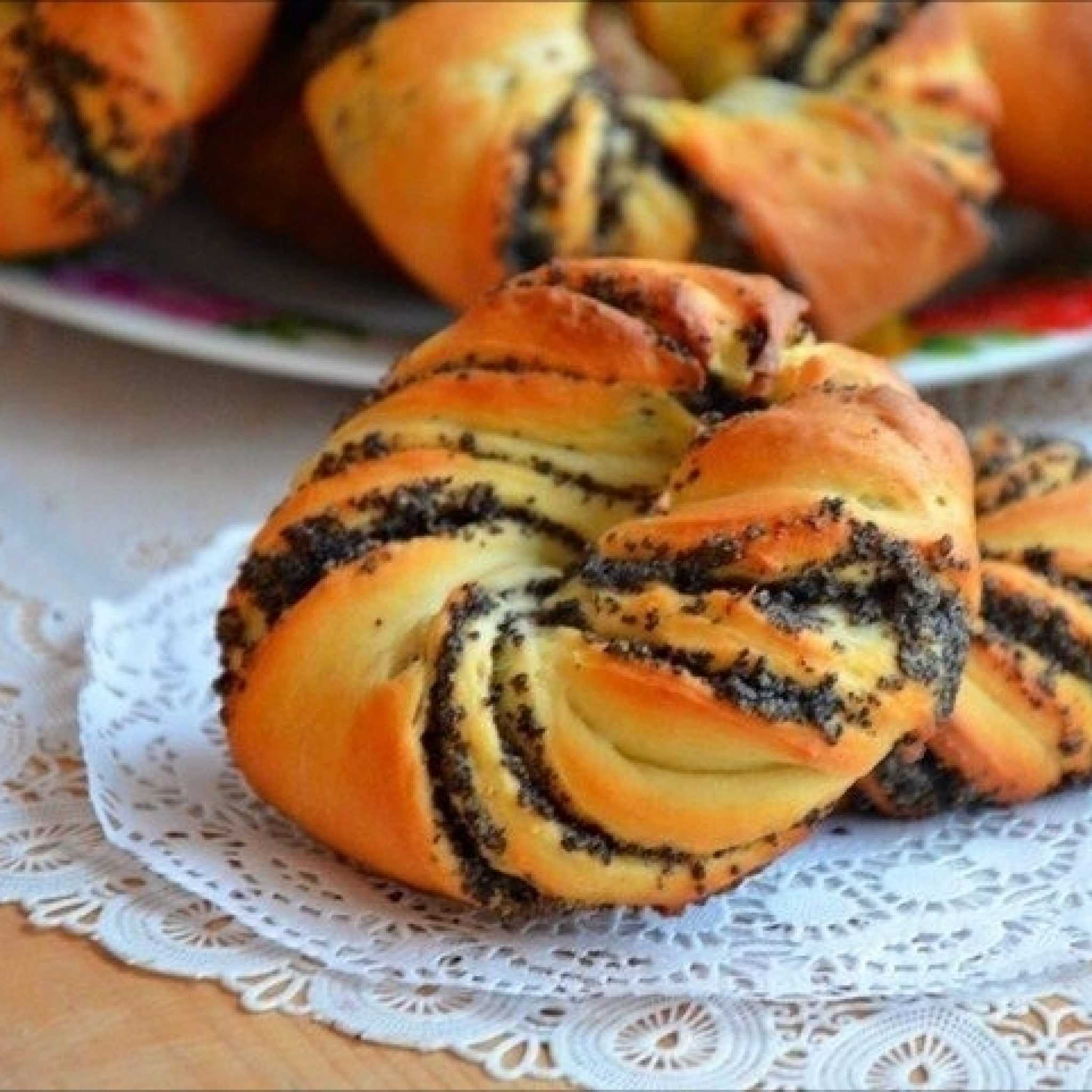 Булочки с маком. 5 вкусных рецептов маковых булочек из дрожжевого и бездрожжевого теста