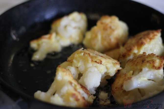 Здоровая альтернатива мясу: учимся готовить стейк из цветной капусты разными способами