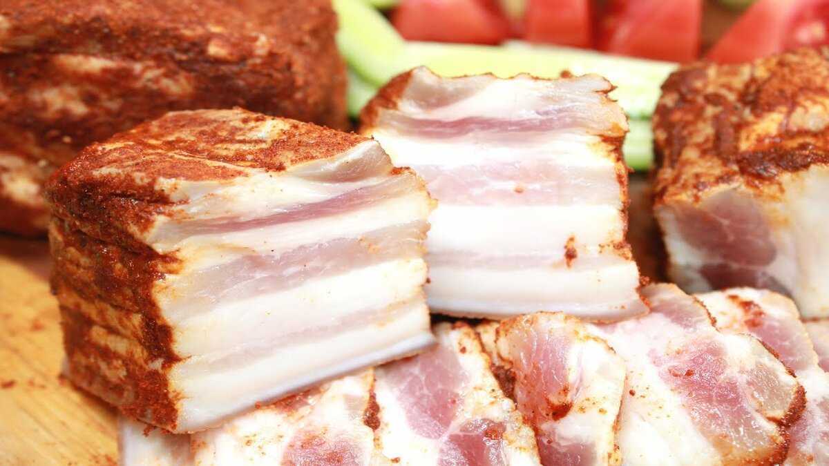 Как засолить вкусное сало дома, чтобы таяло во рту: простые и доступные рецепты приготовления
