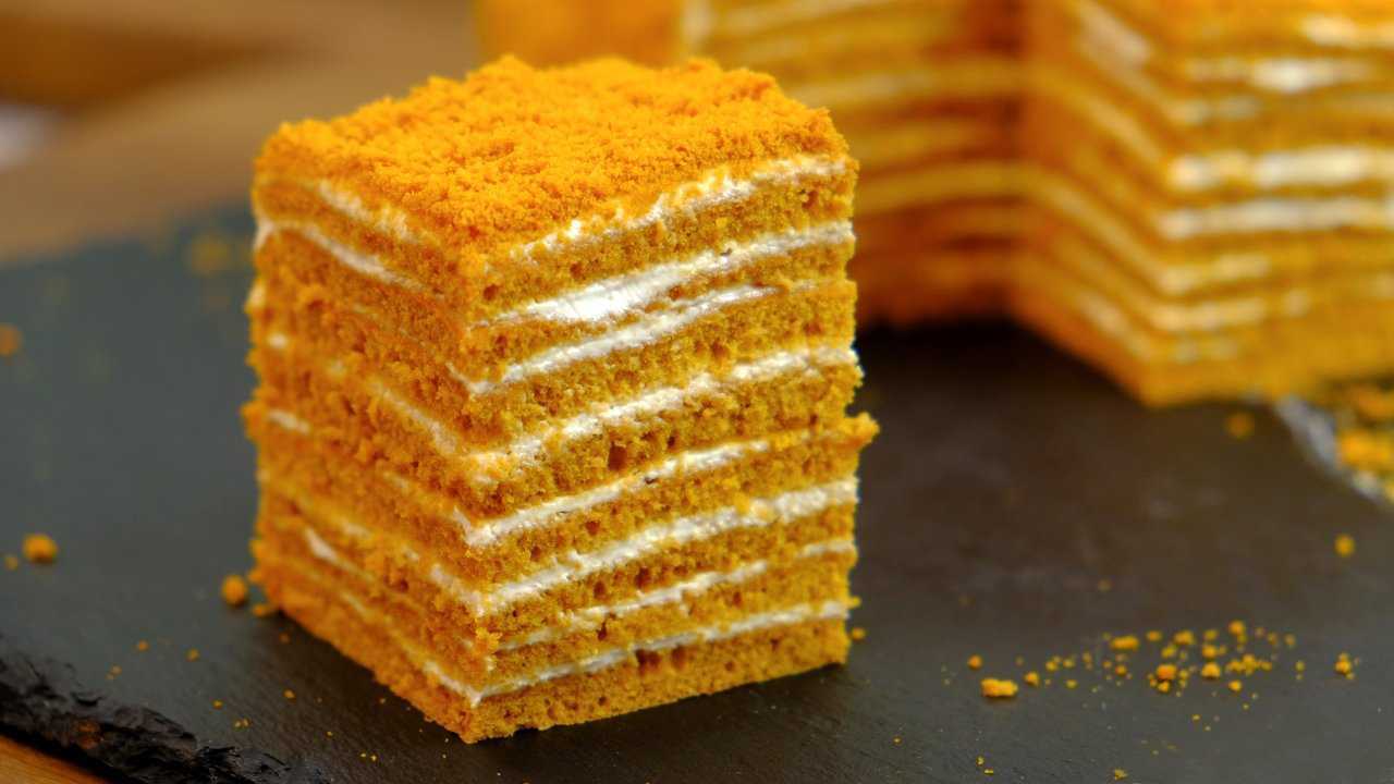 Медовик — классический рецепт