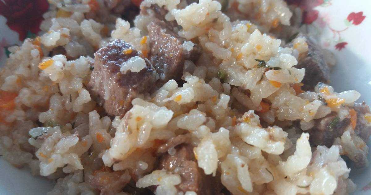 Нежный и ароматный рис с тушенкой в мультиварке