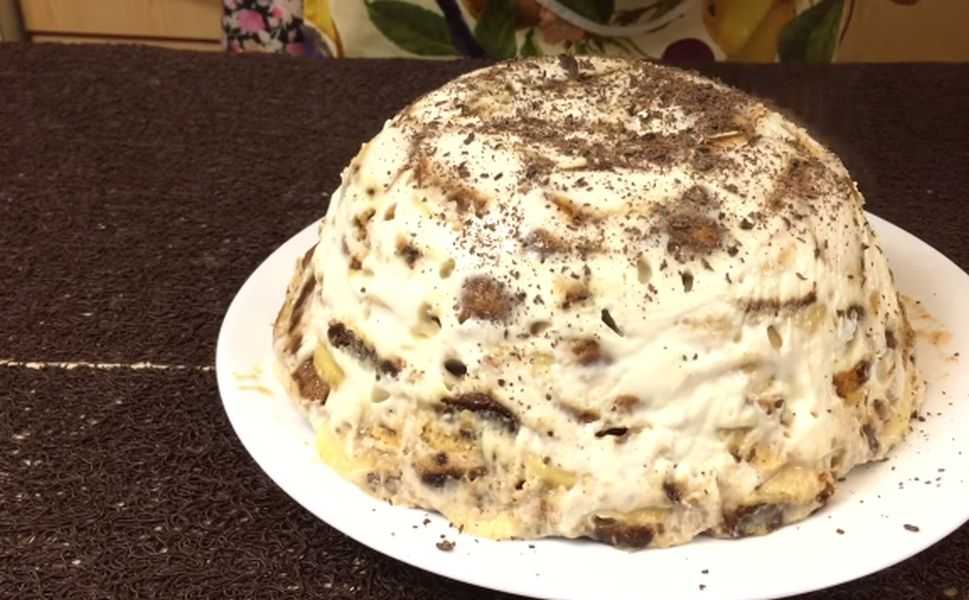 Не каждый искушённый кулинар решится приготовить дома торт Воображение сразу рисует горы коржей, облака крема и обжигающий жар от духовки, - занятие на целый
