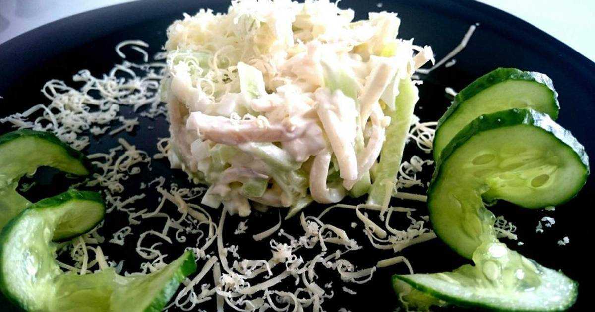 Салат с кальмарами - самые вкусные и простые рецепты
