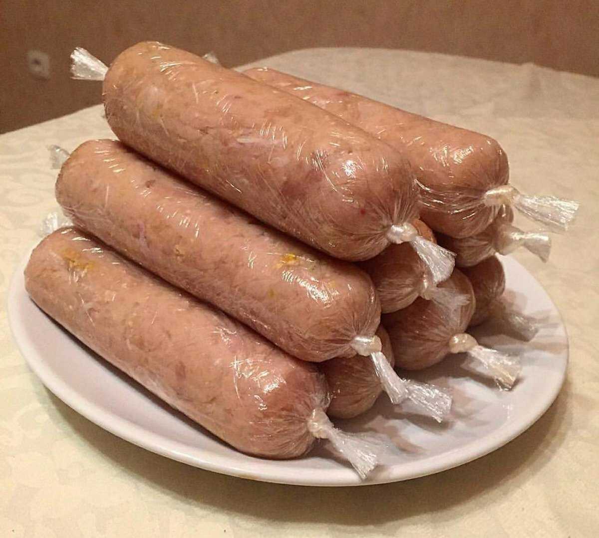 Рецепты салатов, первых блюд, закусок, вторых блюд, гарниров, закаток, выпечек, десертов и напитков | wowcook.net 
домашняя колбаса из свинины в домашних условиях, рецепт с фото | wowcook.net
