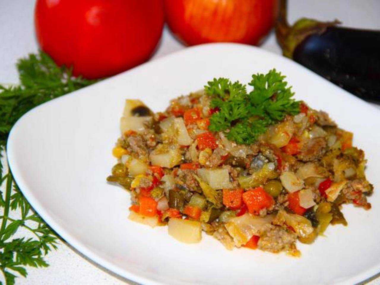 Просто божественный рецепт рагу с фаршем в мультиварке ну очень вкусно!