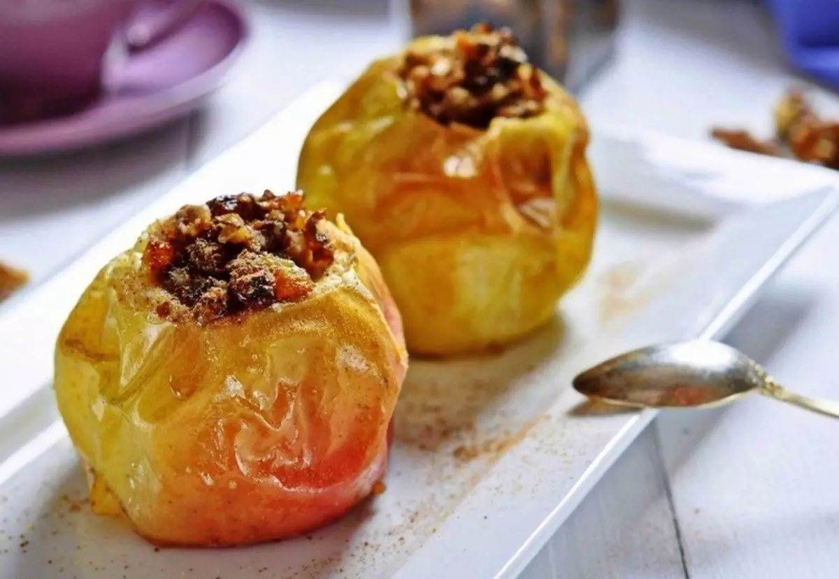 Запеченные яблоки с медом в духовке – 7 рецептов