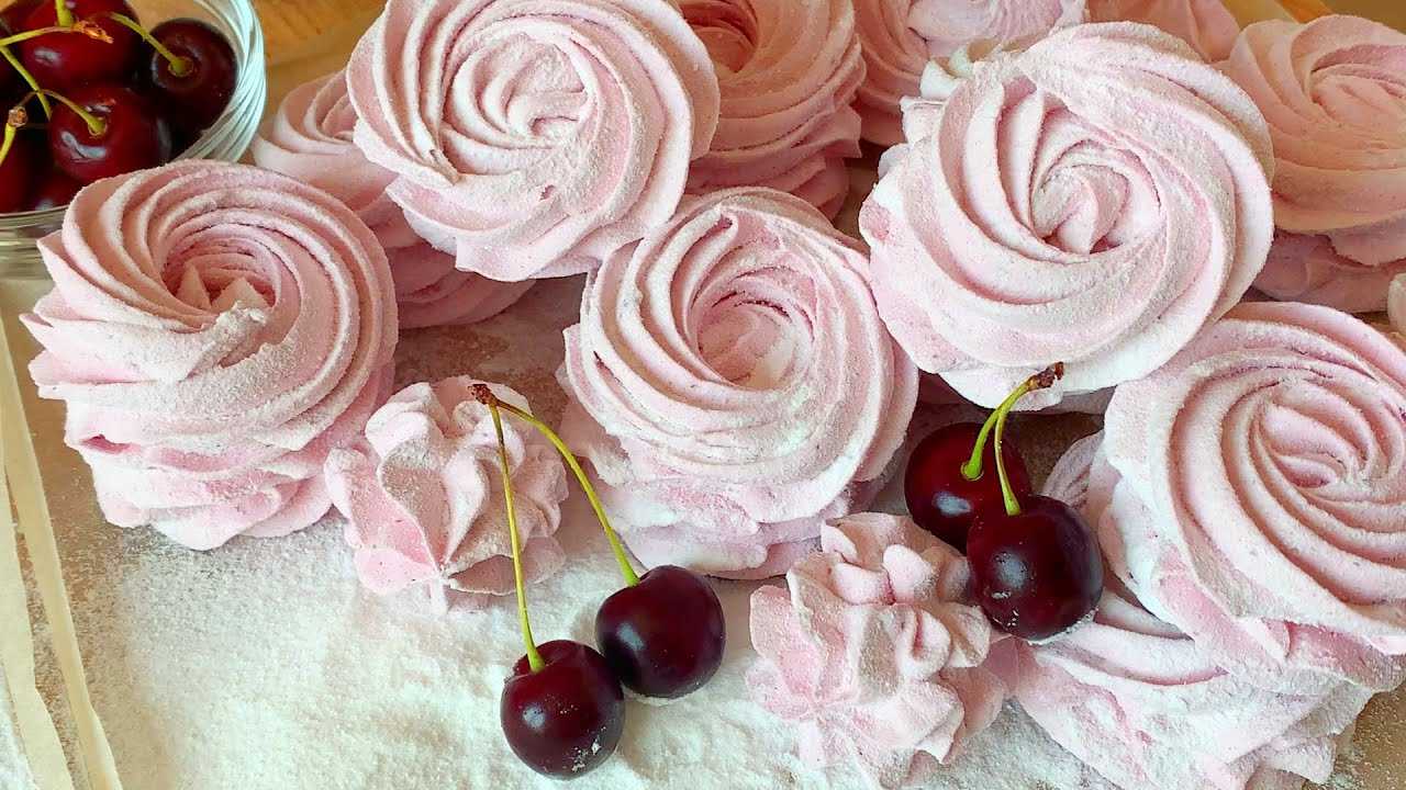 Клубничный зефир с мятой и мусковадо