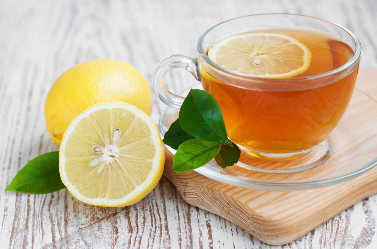 Чай с лимоном – напиток, который известен всем Он не только согревает холодными вечерами, но обладает полезными свойствами Главное – правильно его приготовить