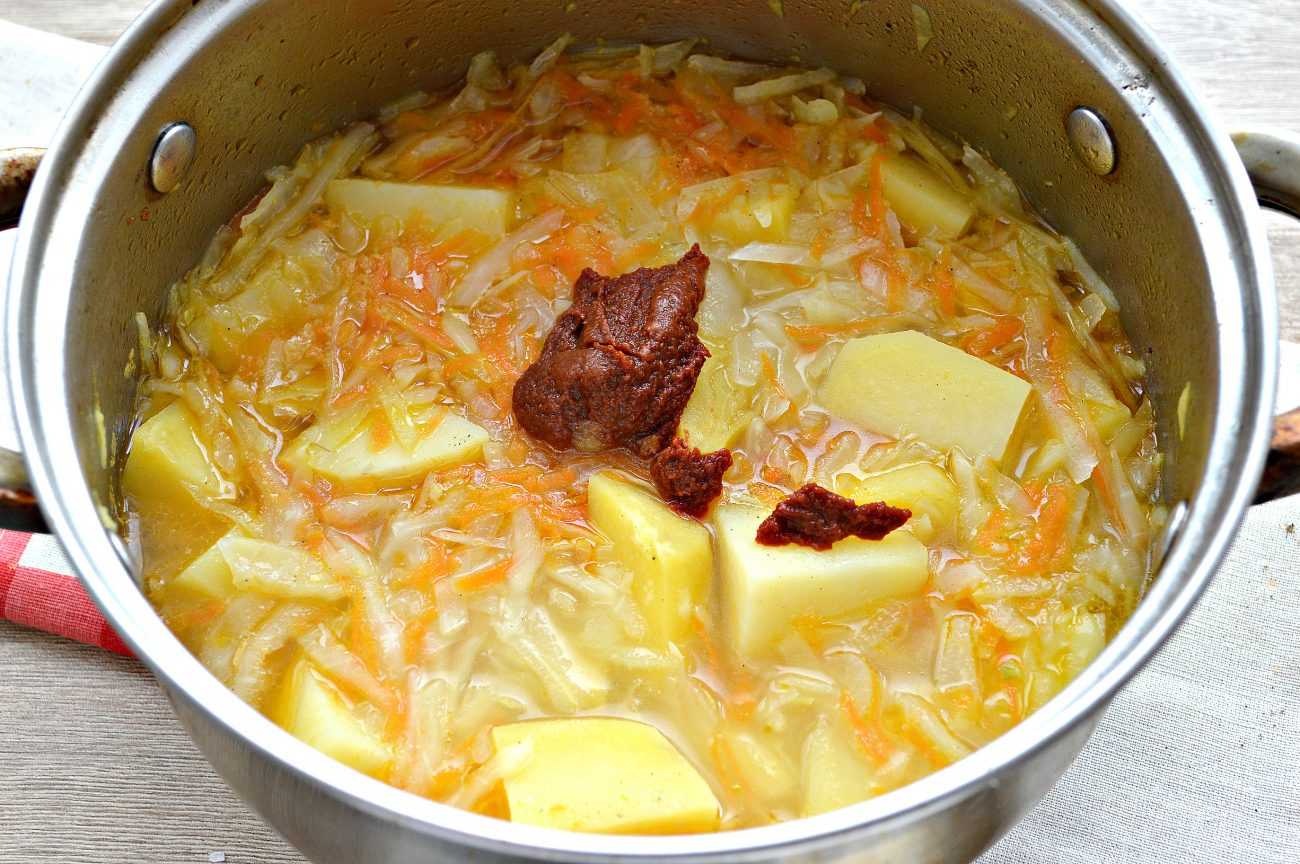 Свинина, тушёная с картошкой и капустой в мультиварке
